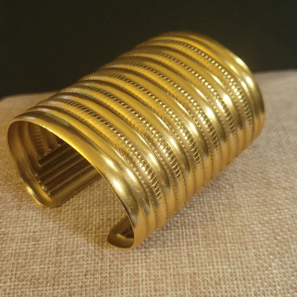 Vintage Early Irish Art  MMA USA Gold Tone Ribbed Wide Cuff Bracelet  Replica